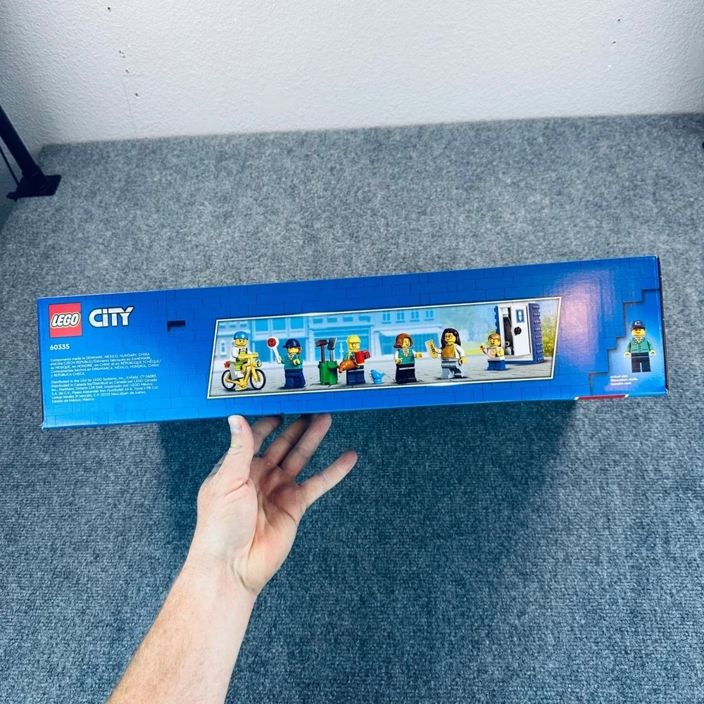 LEGO City Train Station Building Set 60335 Bus and Rail Truck 907 PCS Display